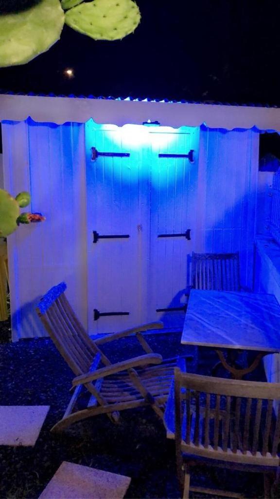 Le Sable Bleu - Evasion Tropicale A Sainte-Anne - Plage 5Min - Piscine - Parking - Logement Climatise - Vue Sur Les Palmiers - Parfait Pour Sejours En Famille Ou Entre Amis Esterno foto